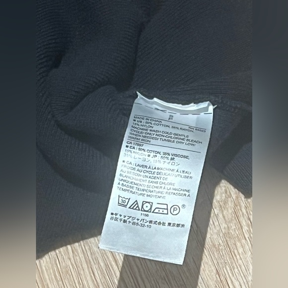 Keyhole Black Turtle Neck Sweater - Picture 8 of 9